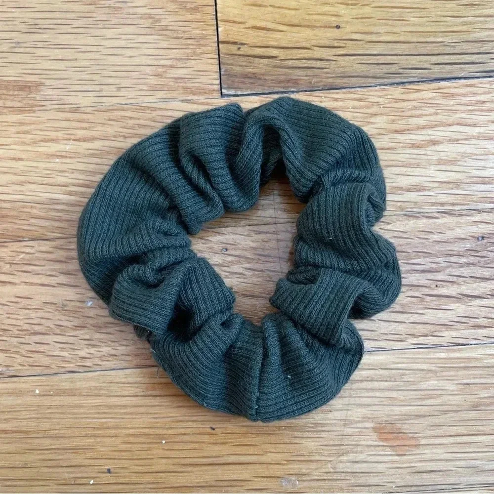 4/$25 6 Pack Lot of Justice Scrunchies Multicolor
